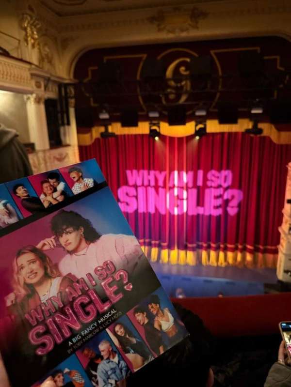Garrick Theatre, section: Grand Circle, row: B, seat: 11
