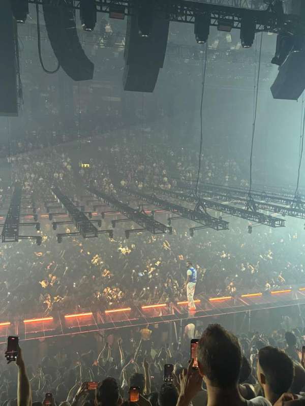 Unipol Forum, section: B6, row: 11, seat: 13