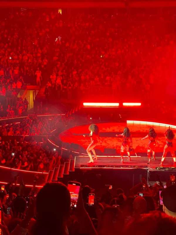 Madison Square Garden, section: 109, row: 17, seat: 5