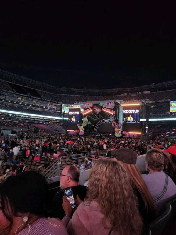 MetLife Stadium, section: 117, row: 3, seat: 7