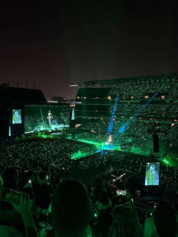 Lincoln Financial Field, section: C4, row: 16, seat: 4