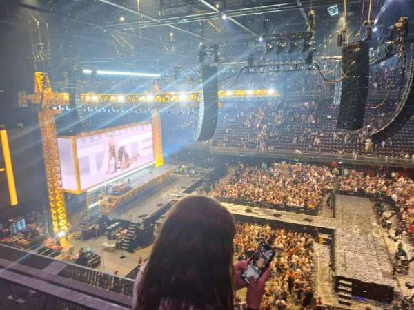 Ziggo Dome, section: 212, row: 2, seat: 409