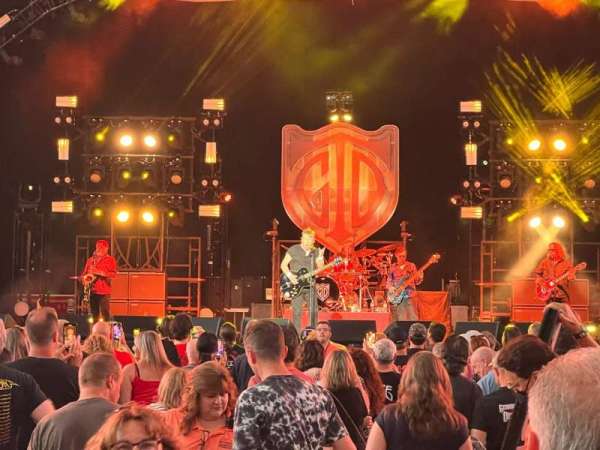 Hartford Healthcare Amphitheatre, section: 107, row: H, seat: 10-13