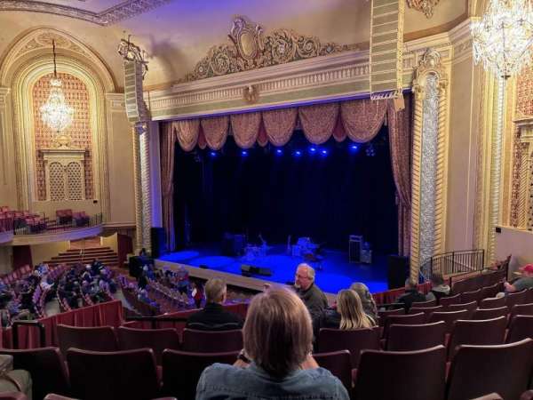 Genesee Theatre, section: LOGE R, row: H, seat: 118