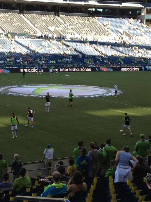 Lumen Field, section: 138, row: V, seat: 3