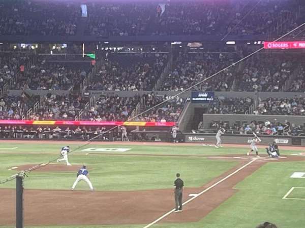 Rogers Centre, section: 139, row: 32, seat: 8