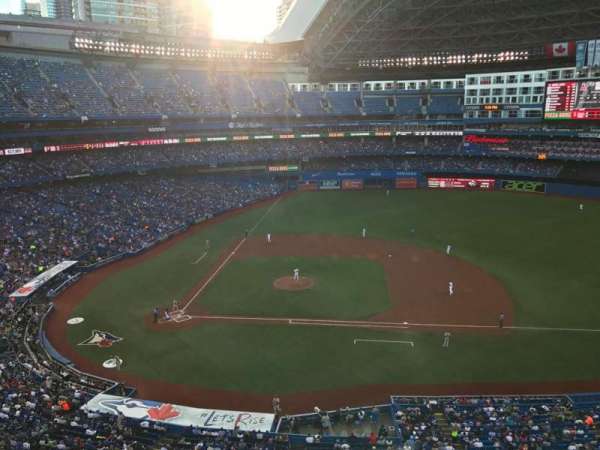 Rogers Centre, section: 518, row: 1, seat: 15