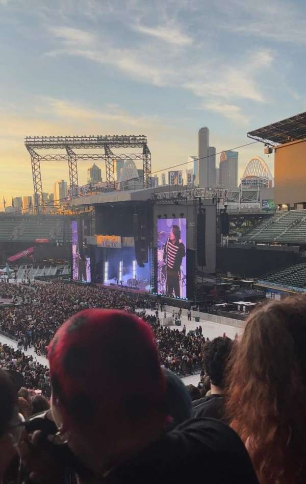 T-Mobile Park, section: 214, row: 9, seat: 16