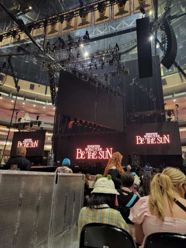 United Center, section: Floor 3, row: 10, seat: 2