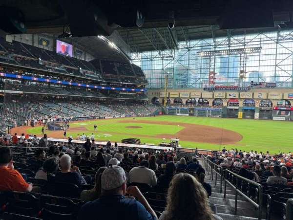 Daikin Park, section: 126, row: 37, seat: 16