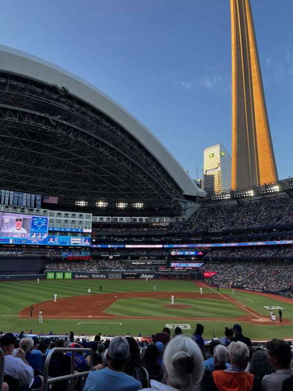 Rogers Centre, section: 129, row: 20, seat: 14