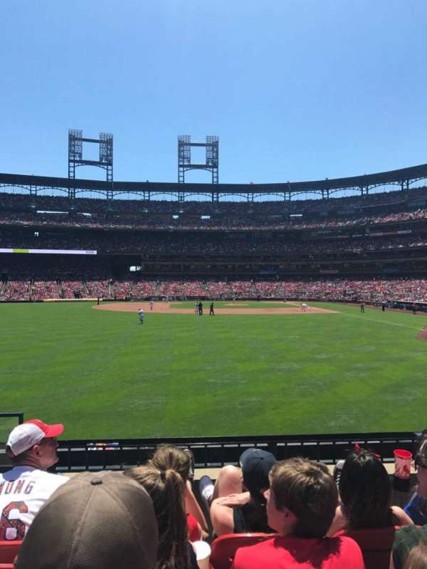 Busch Stadium, section: 172, row: 4, seat: 15