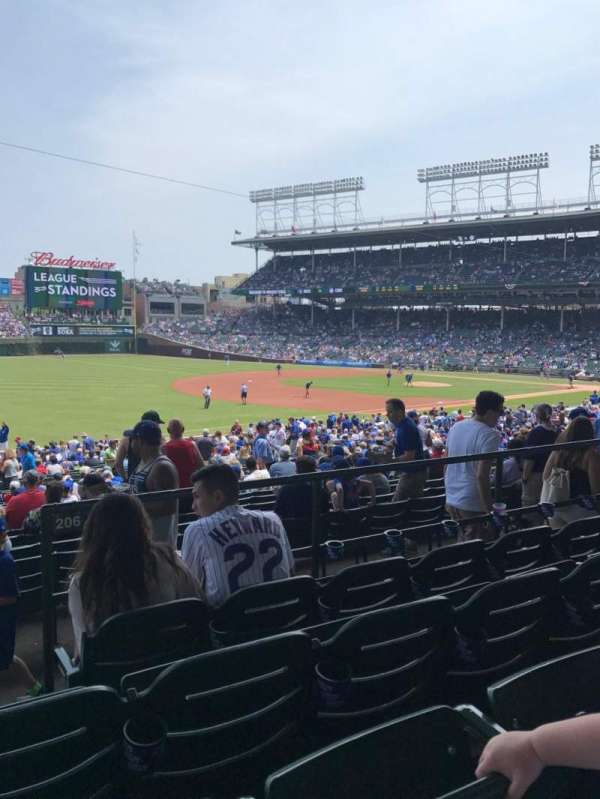 Wrigley Field, section: 207, row: 4, seat: 1