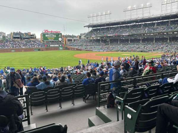 Wrigley Field, section: 206, row: 4, seat: 15
