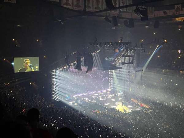 United Center, section: 315, row: 3, seat: 3