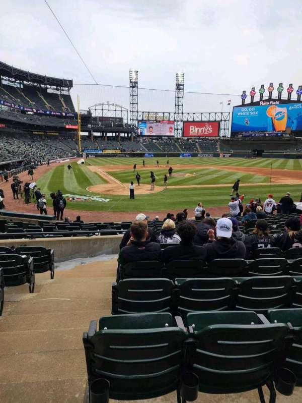 Rate Field, section: 129, row: 19, seat: 10