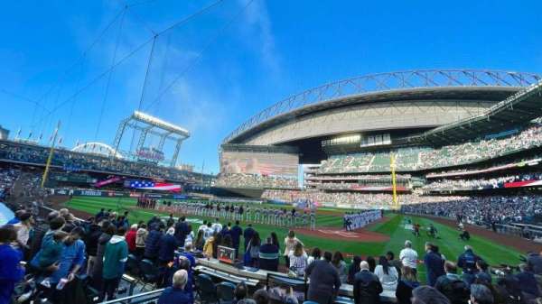 T-Mobile Park, section: 33, row: G, seat: 20