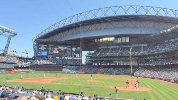 T-Mobile Park, section: 135, row: 17, seat: 1