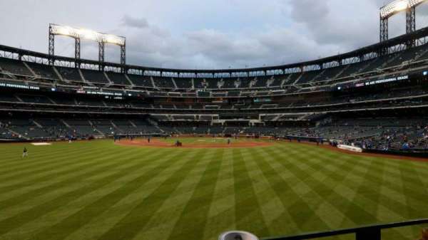 Citi Field, section: 137, row: 1, seat: 10