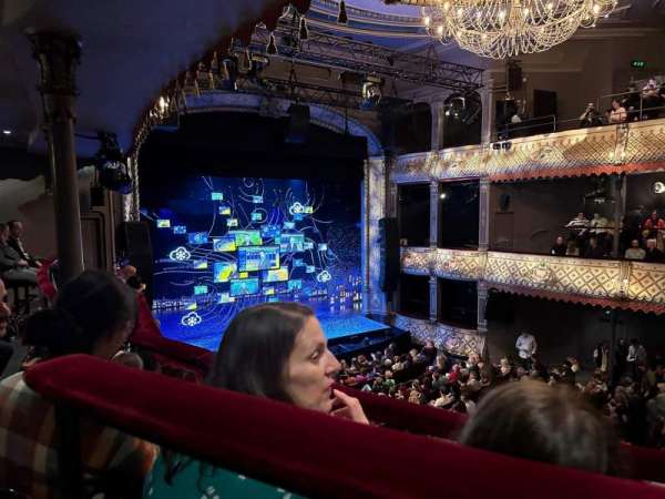 The Old Vic, section: Dress Circle, row: z, seat: 18