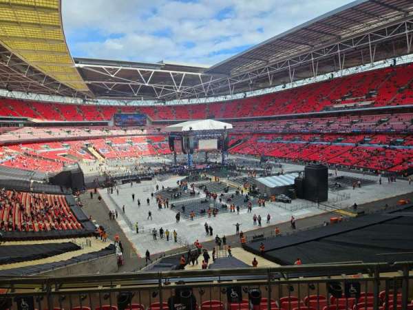 Wembley Stadium, section: 243, row: 8, seat: 100