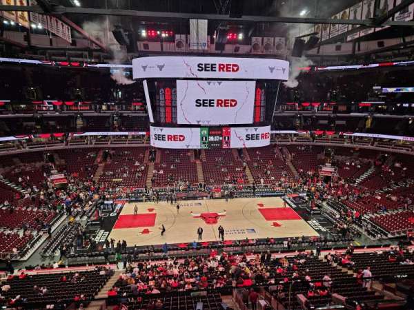 United Center, section: 318, row: 2, seat: 10