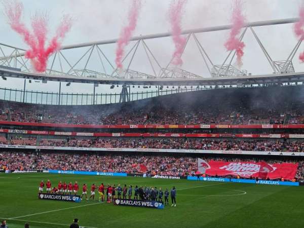 Emirates Stadium, section: 31, row: 17, seat: 976