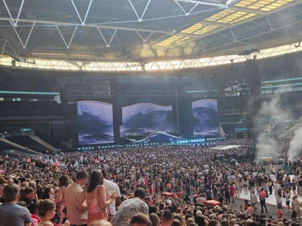 Wembley Stadium, section: 119, row: 26, seat: 210