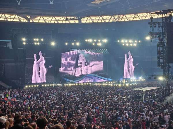 Wembley Stadium, section: 119, row: 26, seat: 210