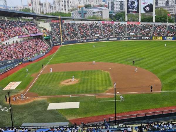 Jamsil Baseball Stadium, section: 311, row: 18, seat: 219