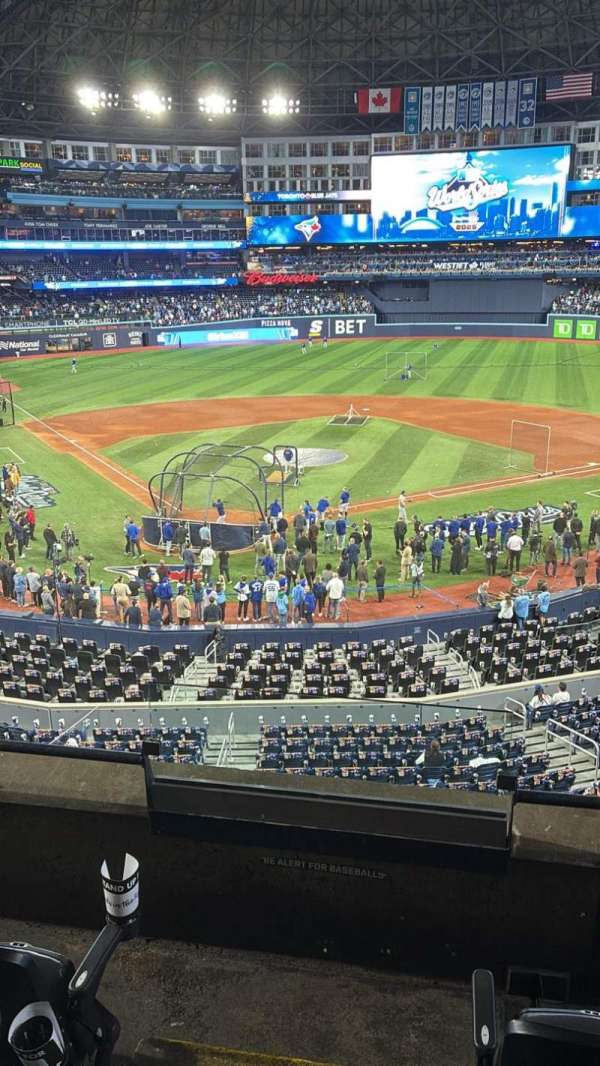 Rogers Centre, section: 222B, row: 3, seat: 8