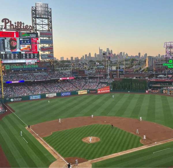 Citizens Bank Park, section: 319, row: 4, seat: 10