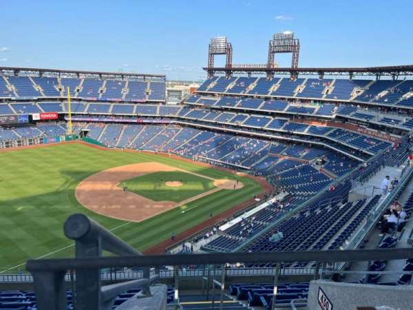 Citizens Bank Park, section: 430V, row: 9, seat: D