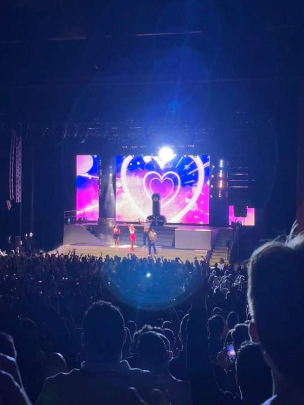 TD Pavilion at the Mann, section: Main 400, row: OO, seat: 412