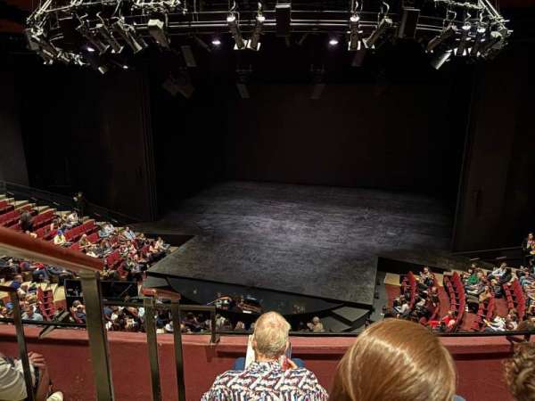 Vivian Beaumont Theater, section: Loge C, row: C, seat: 401