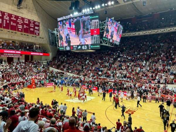 Simon Skjodt Assembly Hall, section: H, row: 11, seat: 101