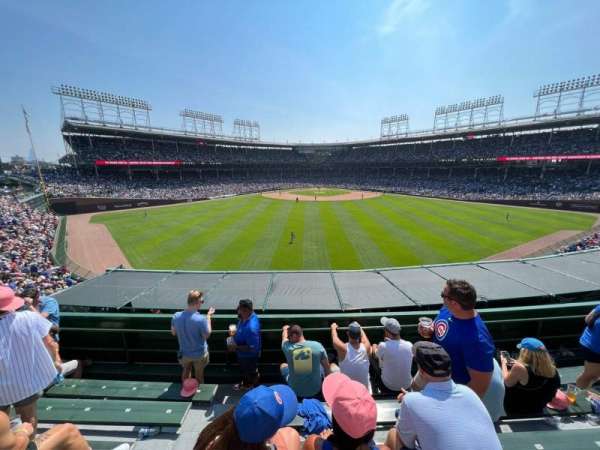 Wrigley Field, section: 537, row: 5, seat: 2