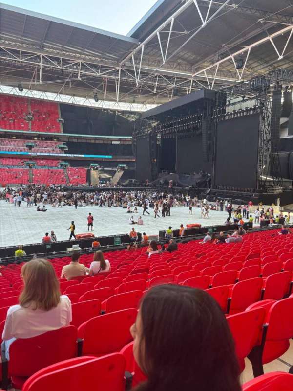 Wembley Stadium, section: 143, row: 23, seat: 271
