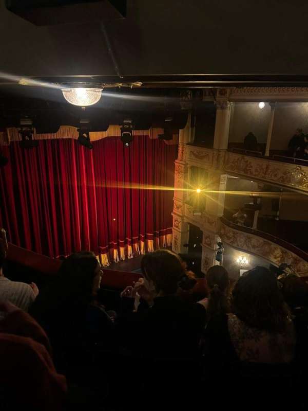 Garrick Theatre, section: Grand Circle, row: C, seat: 22