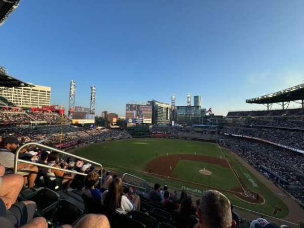 Truist Park, section: 330, row: 7, seat: 20