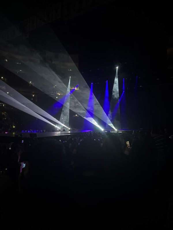 United Center, section: 101, row: 4, seat: 5