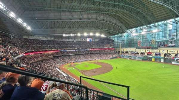 Daikin Park, section: 332, row: 3, seat: 1