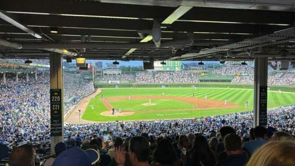 Wrigley Field, section: 221, row: 20, seat: 2
