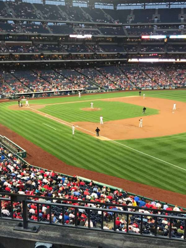 Citizens Bank Park, section: 209, row: 3, seat: 8