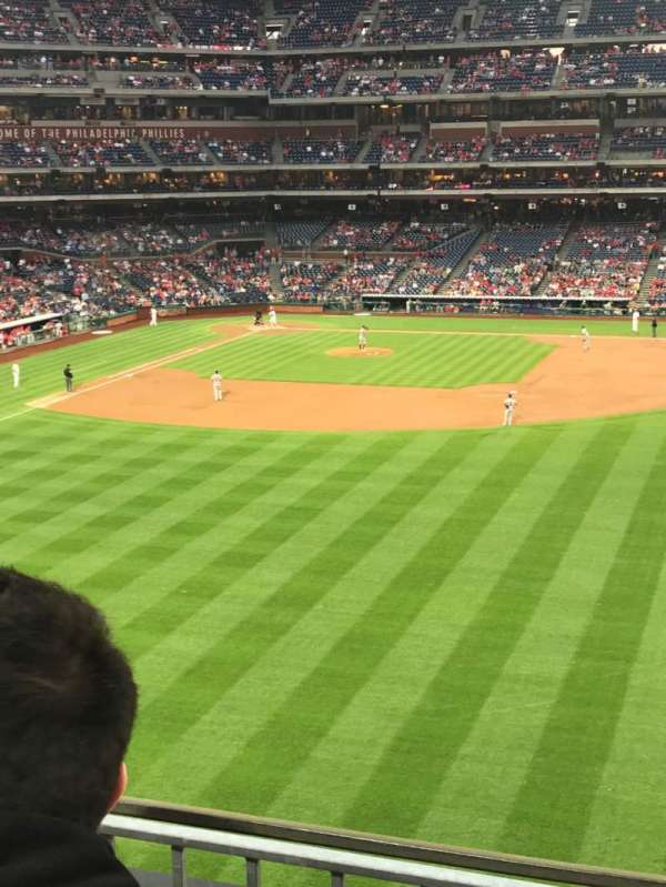 Citizens Bank Park, section: 202, row: 2, seat: 9