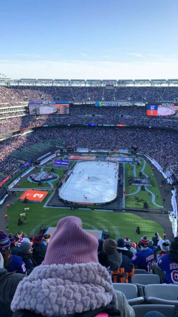 MetLife Stadium, section: 350, row: 24, seat: 13