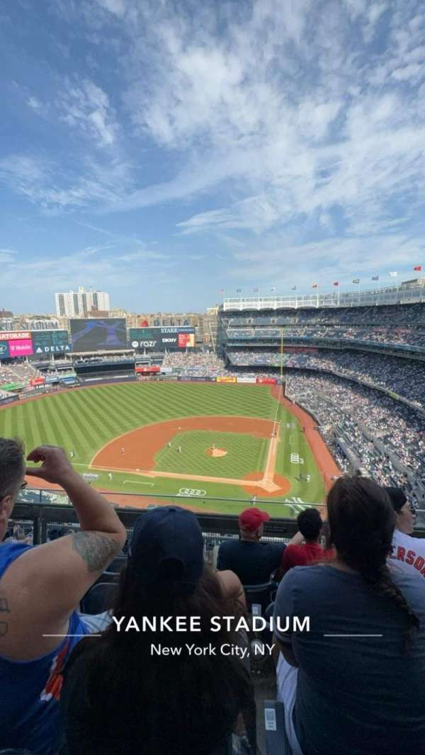 Yankee Stadium, section: 422, row: 4, seat: 9