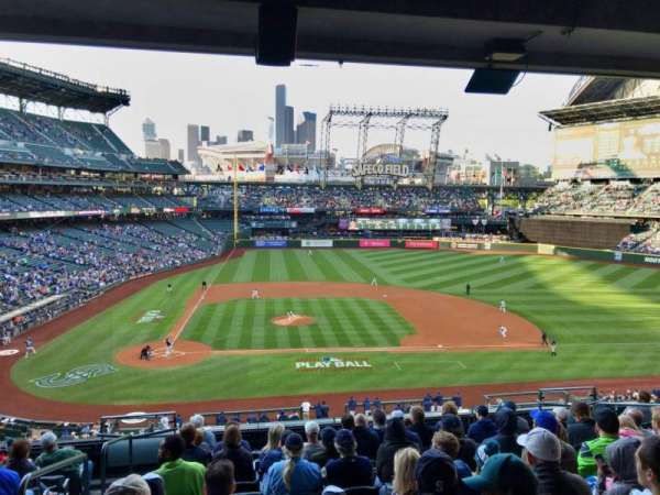 T-Mobile Park, section: 224, row: 11, seat: 7