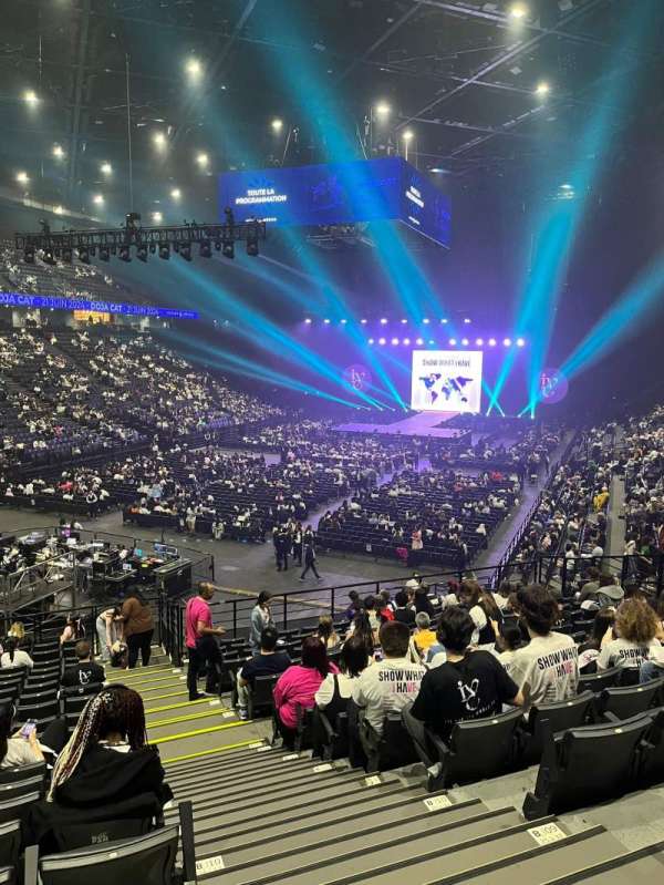 Accor Arena, section: Gradin B, row: 7, seat: 23