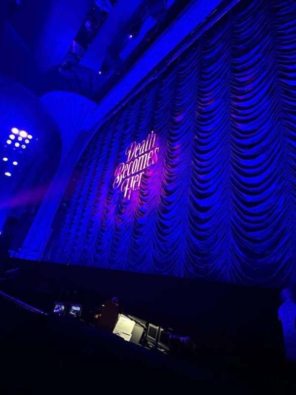 Lunt-Fontanne Theatre, section: Orchestra R, row: A, seat: 2